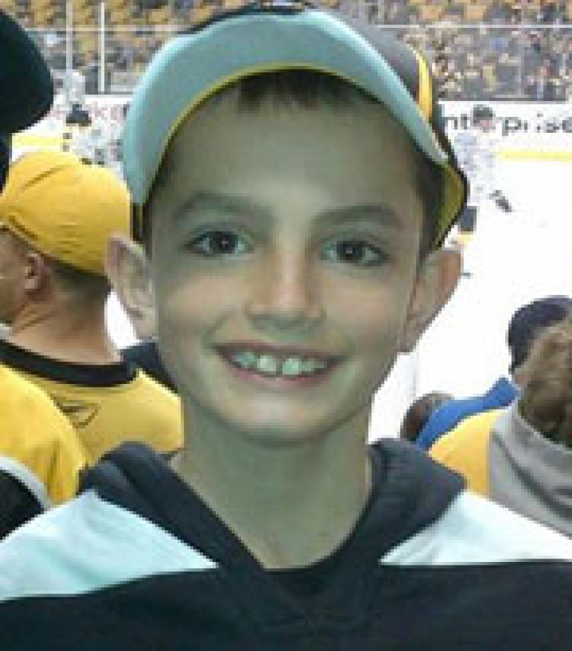 波士顿爆炸现场拒神父进入 警方做法惹质疑  