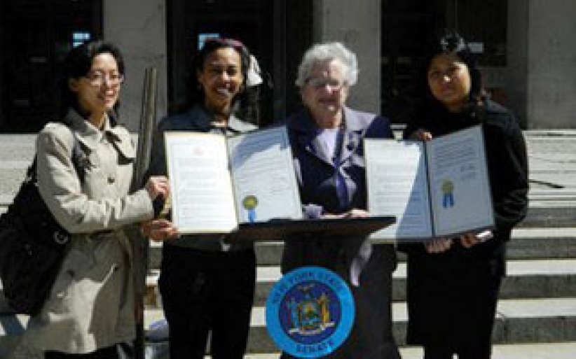 紐約華人基督教機構反家暴獲政府表彰  