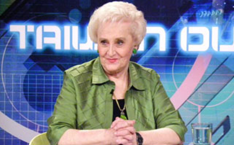 貢獻英語教育 美宣教士彭蒙惠獲表彰