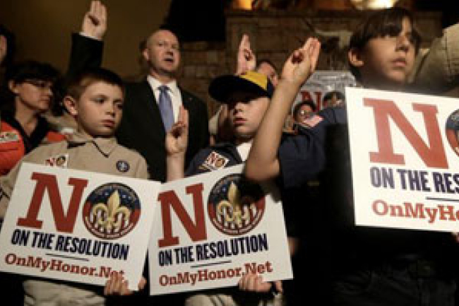 童軍廢百年禁令開放予同性戀遭炮轟