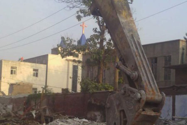 三自也難自保﹖河南教堂被無理強拆信徒誓死守