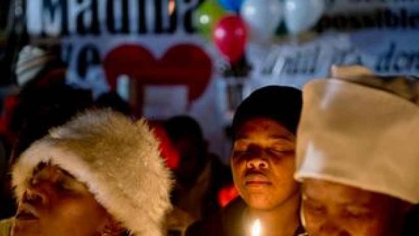 南非前总统曼德拉病危 主教民众祷告祝福