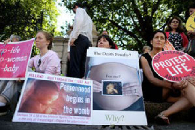 愛爾蘭或通過讓危及生命的懷孕婦女墮胎