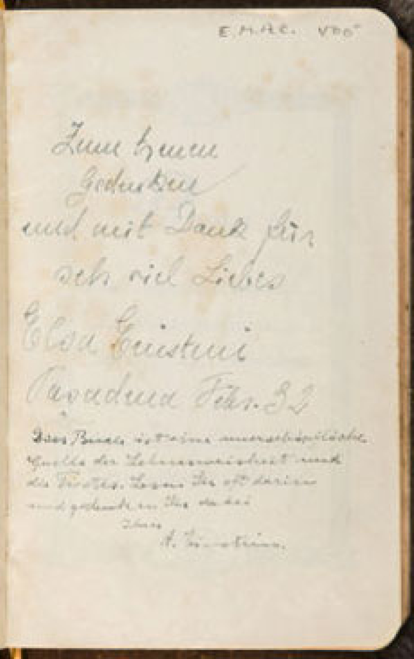 爱因斯坦亲笔签名圣经天价拍卖售出