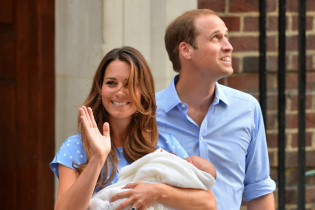 劍橋王子亮相 威廉凱特接受祝福(視頻)