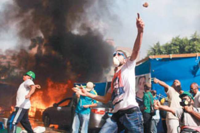 埃及穆斯林兄弟會怒燒22教堂洩憤