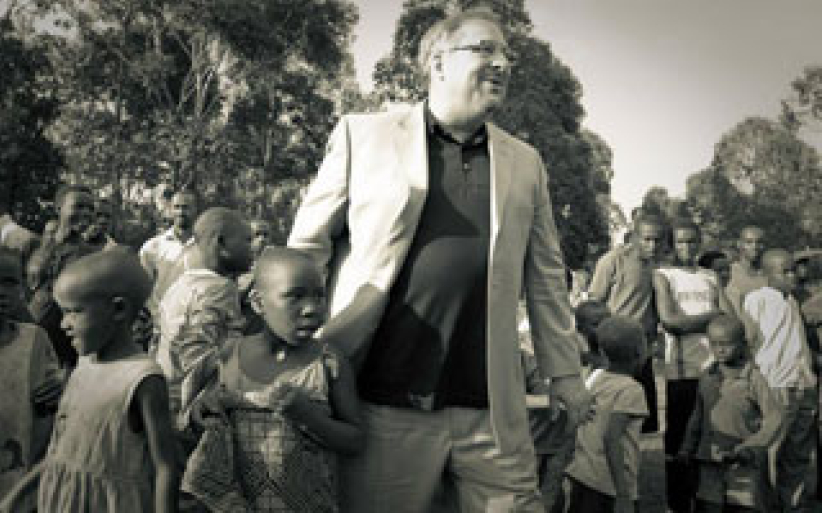 马鞍峰卢旺达「和平计划」吹健康教会风