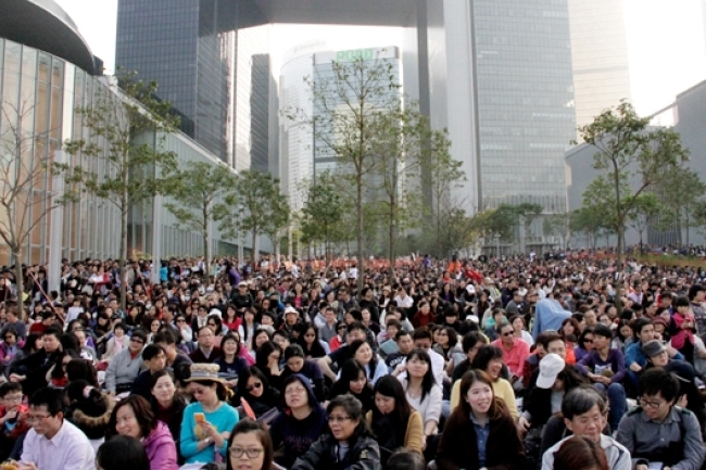 家長憂同性戀洗腦 周一嶽明言要限制宗教言論