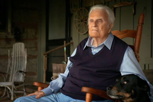 剛過95歲 葛培理牧師住院受關注