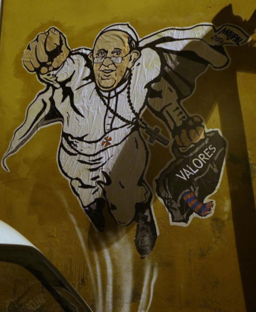 「超人教宗」現身羅馬街頭 梵蒂岡表肯定