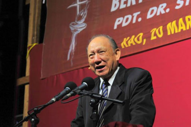 唐崇榮牧師深入闡《羅馬書》背景