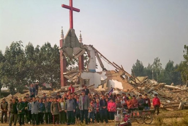 評論指浙江拆十字架教堂運動嚴重違憲