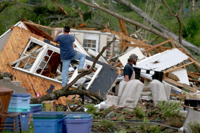 龍捲風肆虐美中南六州 今年最烈風暴