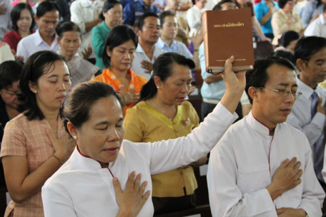 老撾三名女生考試權被剝奪 理由是「信耶穌」