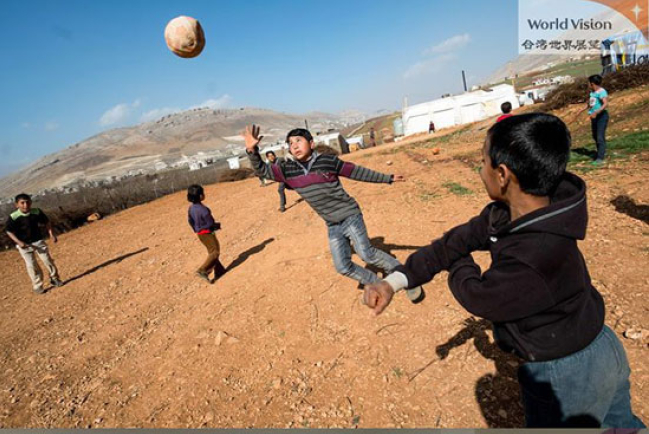 世界難民日前夕 敘利亞難民兒童享踢球快樂