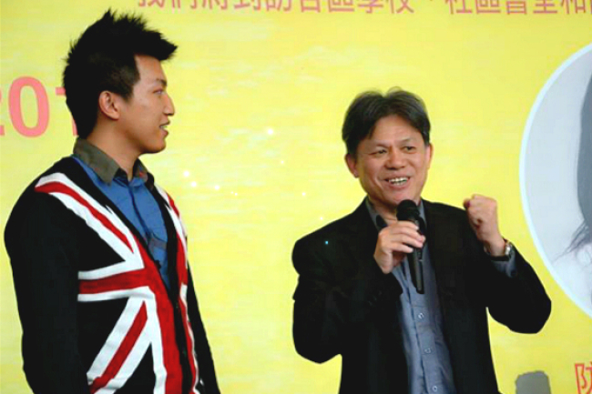 致力福音戒毒 鄭振華牧師獲授特區榮譽勳章