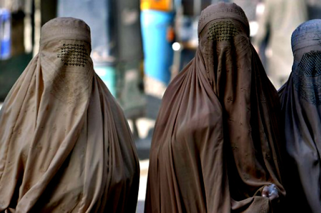 歐洲人權法院判法國禁穿回教罩袍不違人權