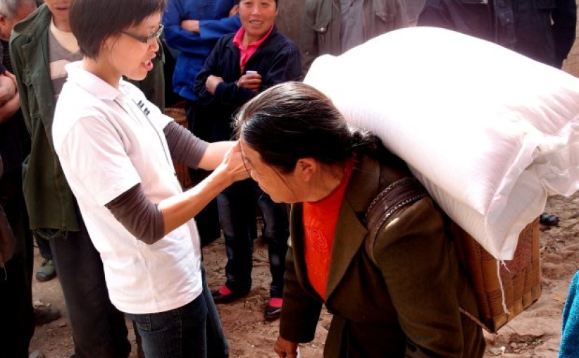 施達基金一年來扶貧倡議 做出閃亮成績