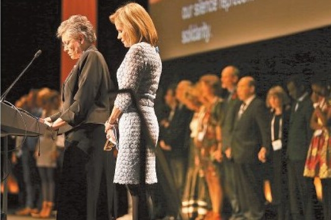 全球愛滋病大會向馬航MH17遇難專家致哀