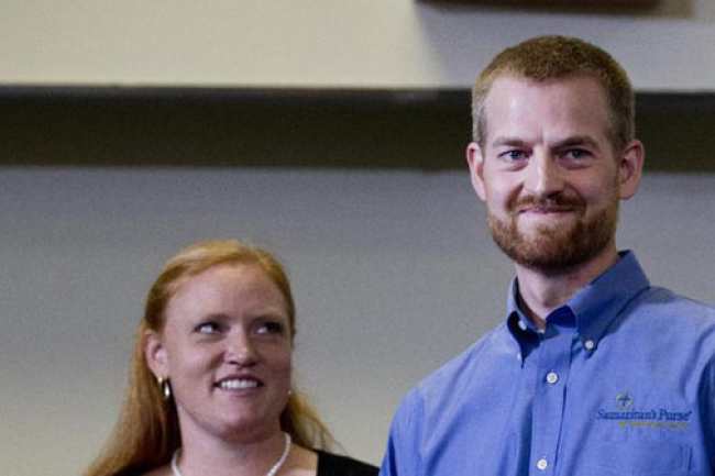 染伊波拉病毒布蘭特利醫生出院 電視向全美見證神