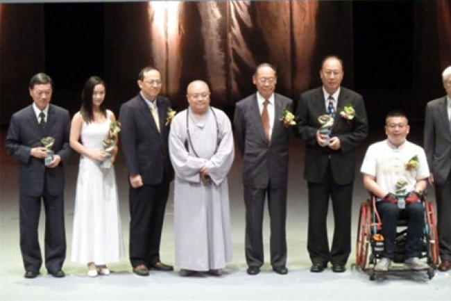 5.12地震失去雙腿活得更美 廖智堅毅生命獲「關懷生命獎」