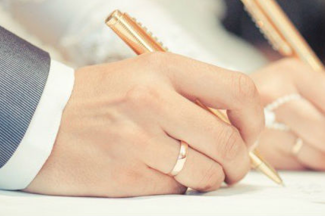 逾1/4基督教牧師認為「簽婚書」應跟宗教儀式分開