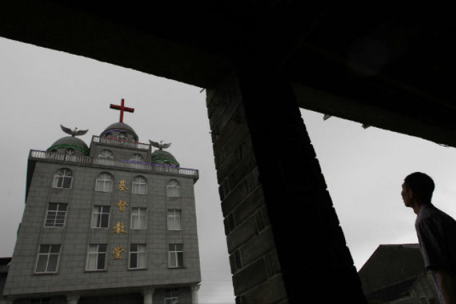 楊鳳崗：2014中國打壓基督教力度增 基督徒猛增令當局不安