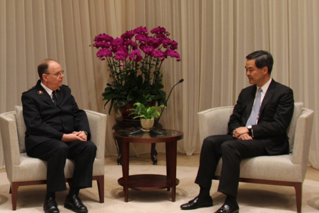 救世軍國際領袖訪問香港 特首梁振英會談表支持