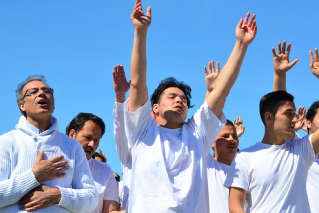 數百名芬蘭回教難民改信基督教 嚮往自由與愛