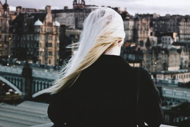 在破碎的世界裡基督徒如何尋找真理、公義和愛？