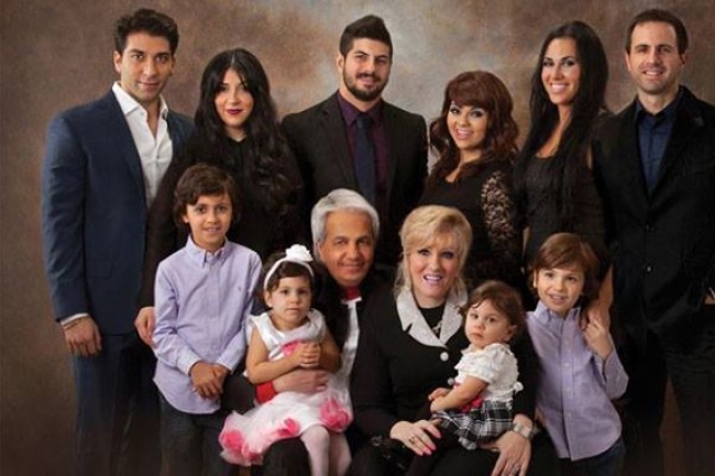 辛班尼侄子揭家族奢華生活 譴責「成功神學」嚴重扭曲