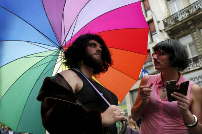 加州成美國首個承認「非二元性別」州分