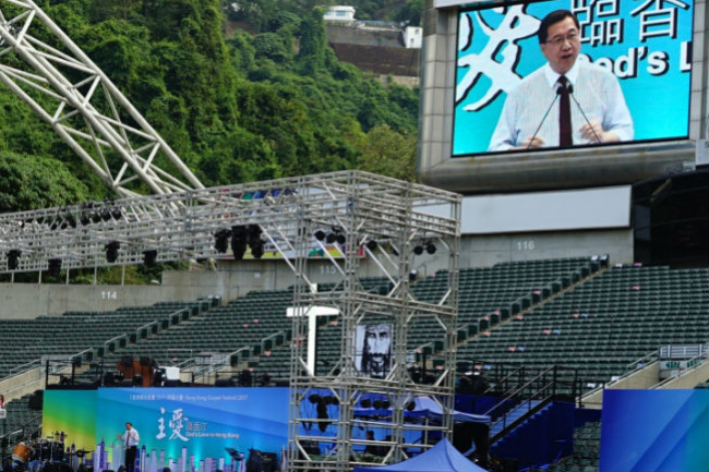 【福音盛會】「撒該快下來！」羅祖澄牧師向學生傳救恩之道