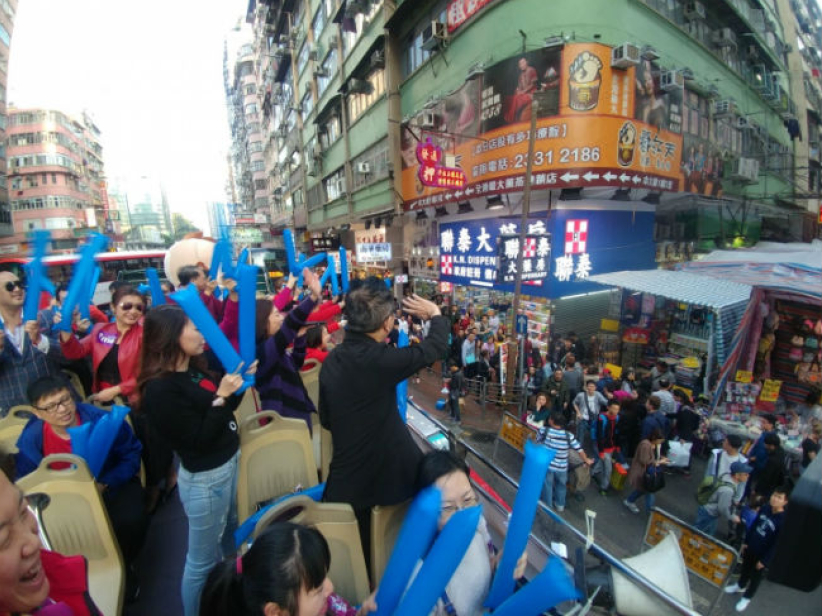 创世电视登陆myTV SUPER 除夕花车巡游祝福市民