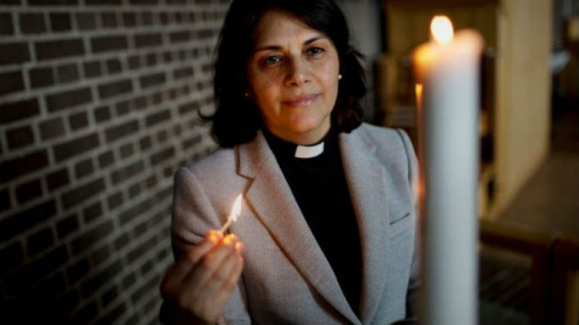 伊朗女歷家暴成牧師 引領1500人信主 