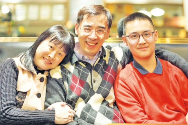 一失足成獄中悔 名校女教師劉鳳茵賭海回航