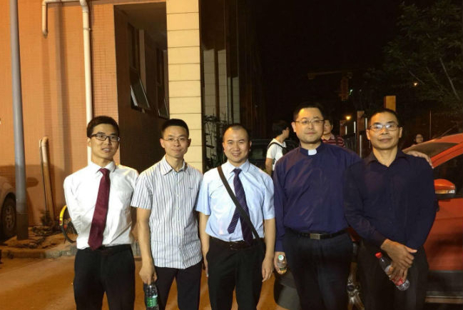 秋雨教會事件餘波未了 王怡等同工遭警毆