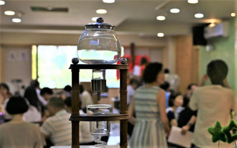 咖啡厅教会 活化空间连接社区