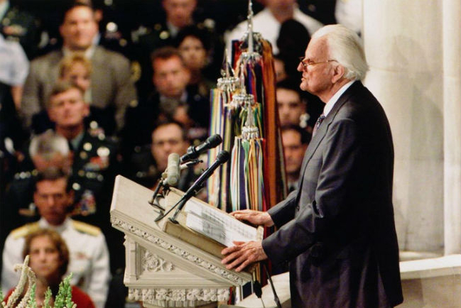 重溫葛培理講道悼9.11 國殤 歷史難忘惟上帝是希望