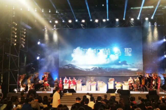 台灣國家祭壇萬人禱告 開啟國家70年新篇章