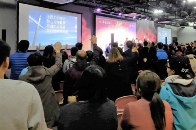 影音使團「幸福小組」激勵大會 牧者街頭佈道萬人聞福音