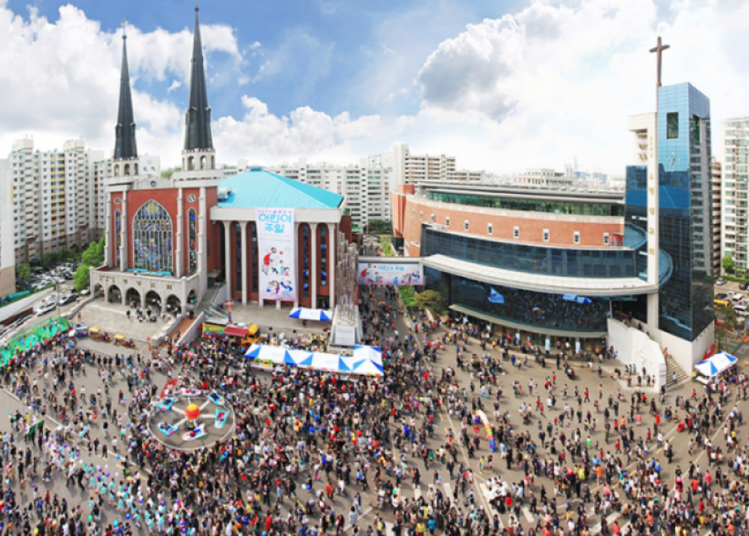 南韓萬人教會世襲惹爭議 牧者促接棒制度化