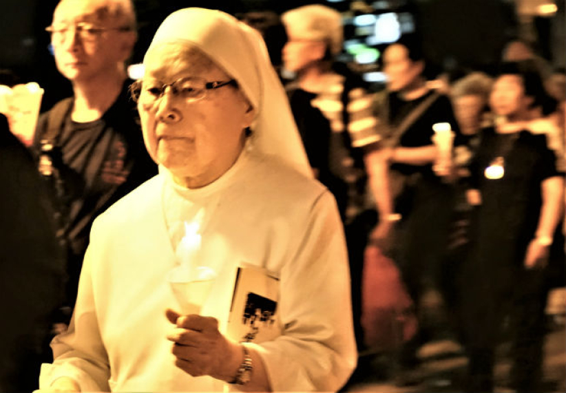 天主教六四祈禱會 百人燃燭光冀現民主中國