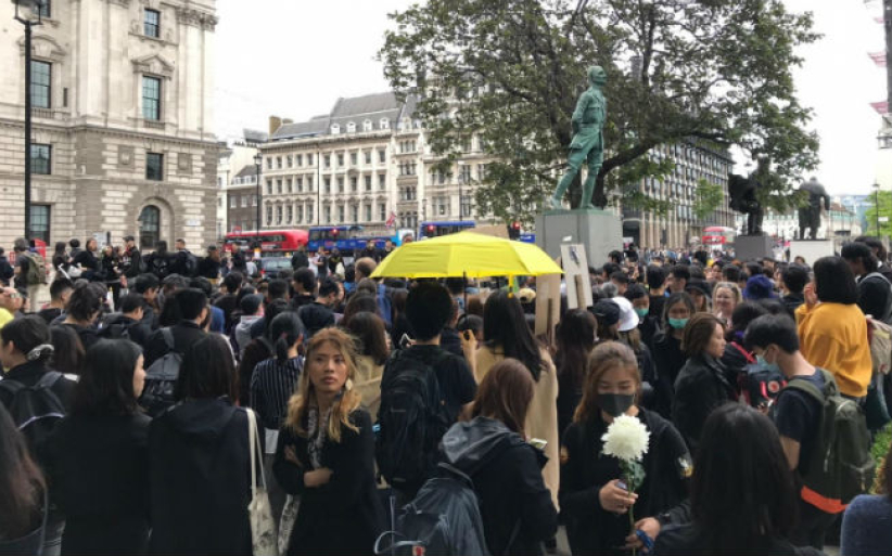 聖詩飄揚海內外 和平呼喚二百萬遊行者