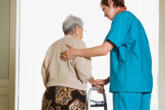 臨終者急待紓緩治療 英團體促政府重人尊嚴