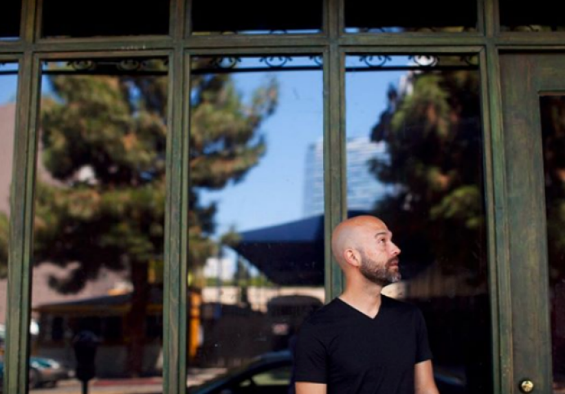 暢銷書《不再約會》作者宣佈離棄基督及婚姻