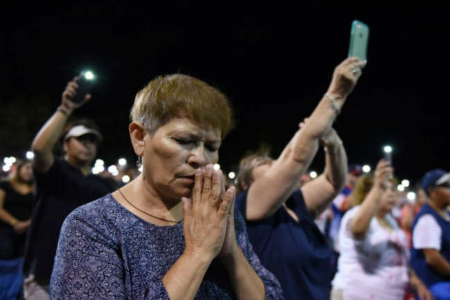 美兩槍擊逾三十人命喪 教宗致哀 :與受害者同在