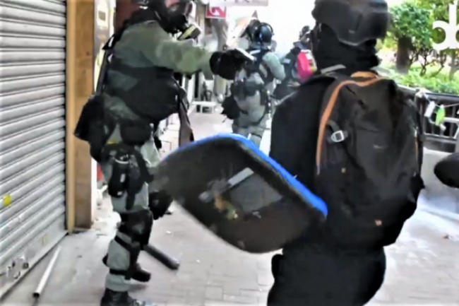 十一國慶警近距實彈射學生 醫生協會7千教師譴責斥行刑