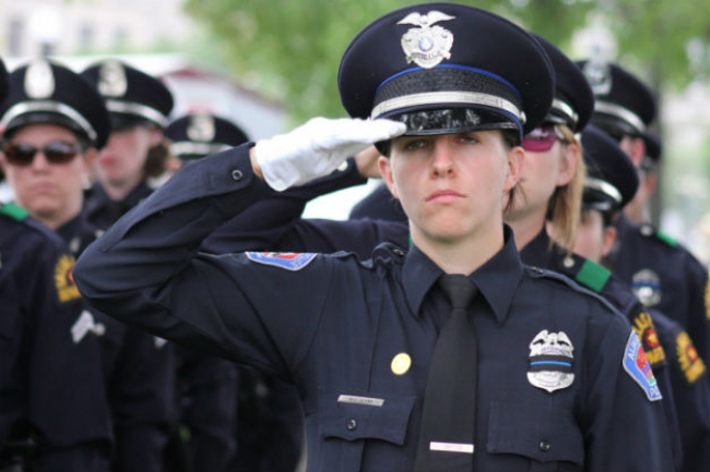 八成美福音派信徒正評警察 九成不信記者