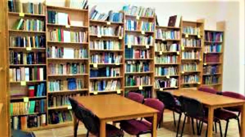 西班牙小镇建图书馆 致敬19世纪医疗宣教士